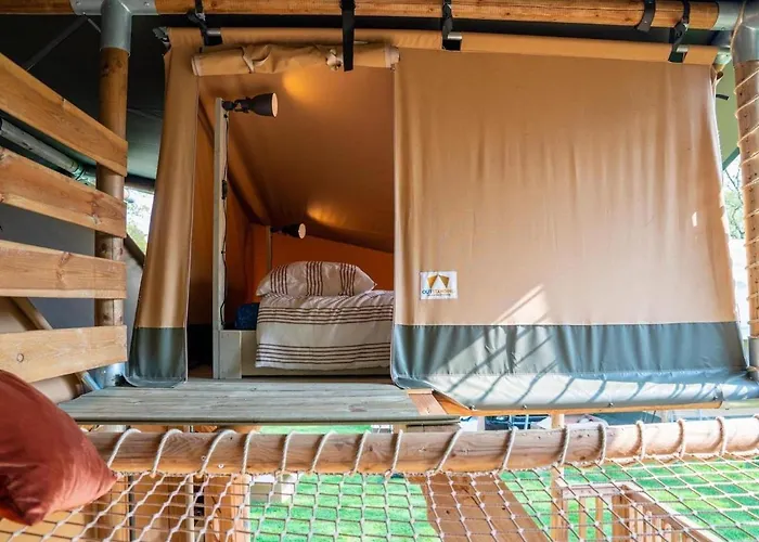 Glamping Tent By De Rhederlaag * Lathum