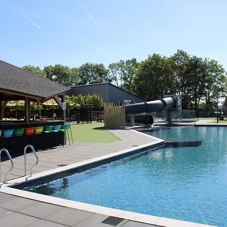 Campo de lujo Glamping Tent By De Rhederlaag Lathum