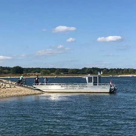 Glamping Tent By De Rhederlaag *