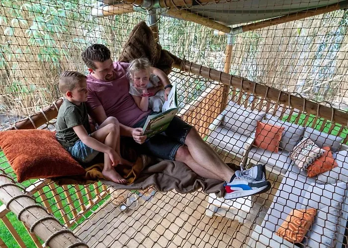 Glamping Tent By De Rhederlaag Luksusowy namiot Lathum