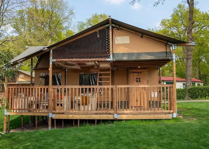 Glamping Tent By De Rhederlaag *