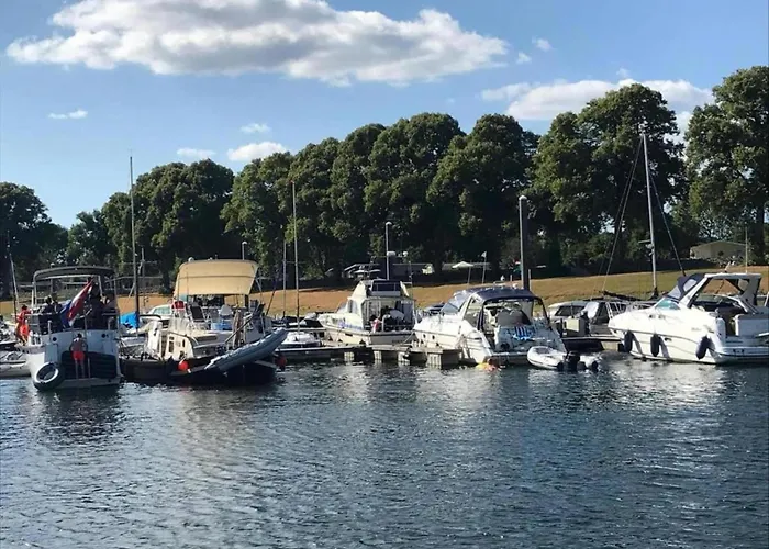 Glamping Tent By De Rhederlaag Luksusowy namiot Lathum